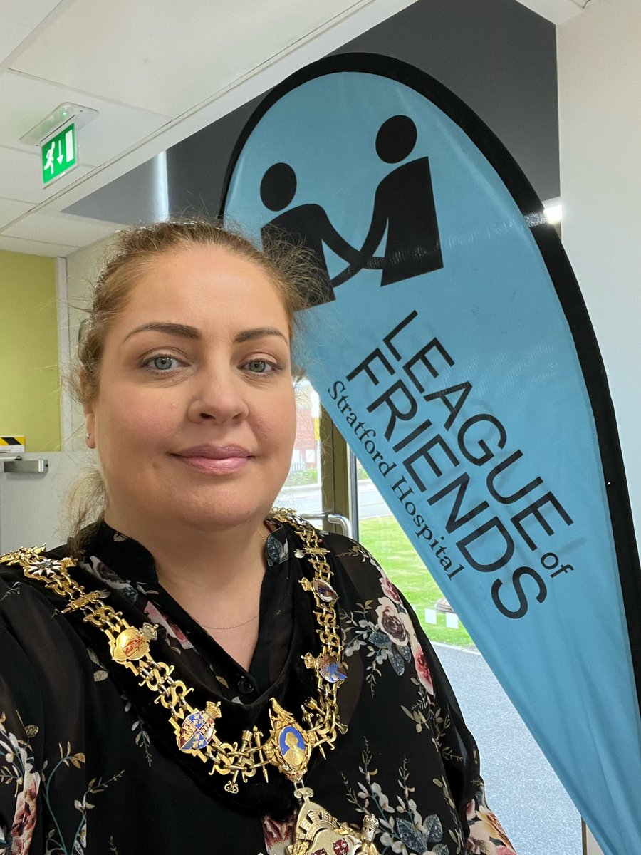 CllrforShottery's tweet photo. Delighted to attend the @StratHospital, Jubilee event thanking the hospital staff and the volunteers for all their hard work. Lovely to meet some of the young people from @Shottery Girls' Grammar School who helped organise the event &amp; some of the volunteers from Forest of Hearts, https://t.co/RE0g74a60S