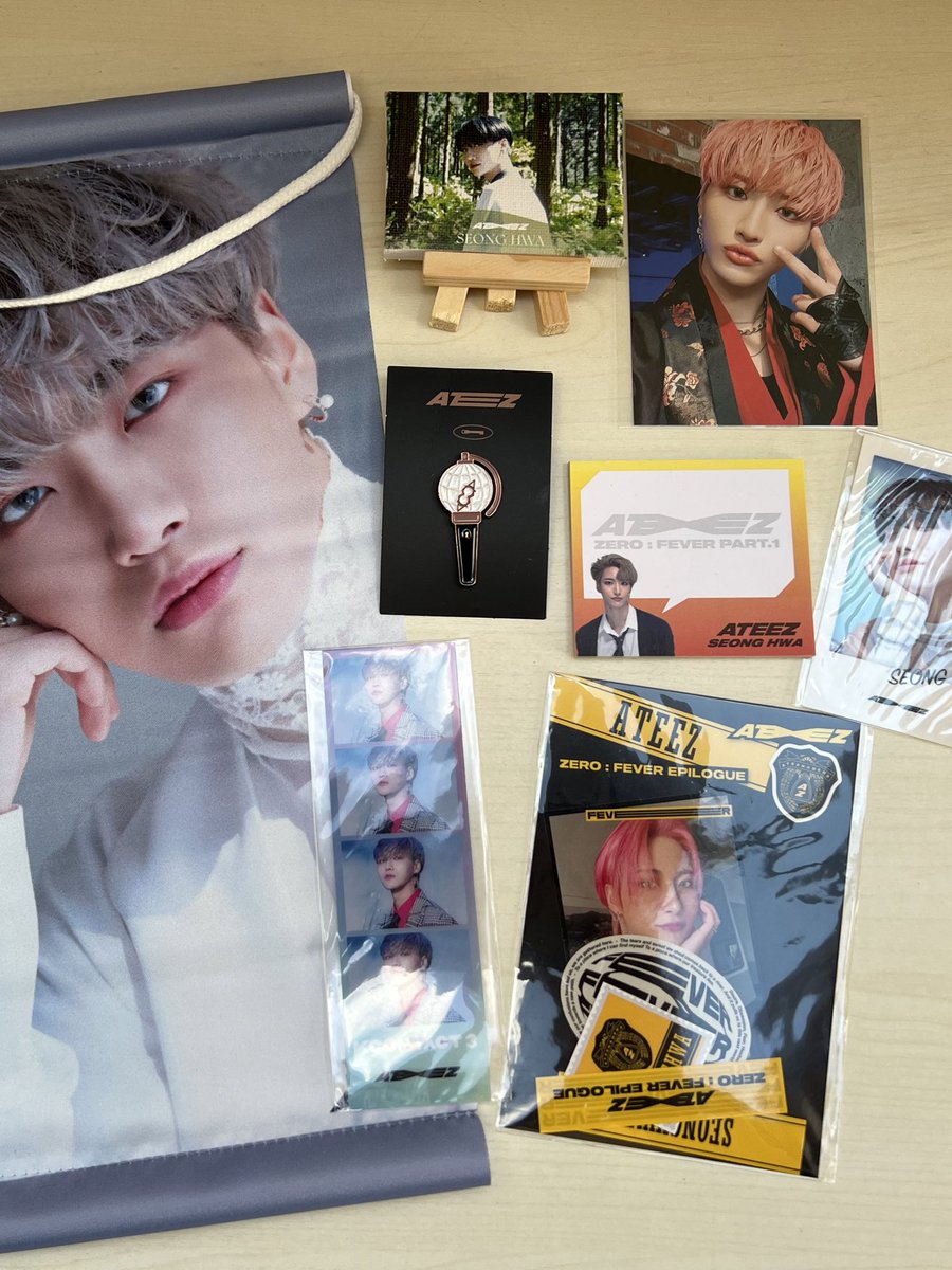 starhwars1024's tweet photo. thank you so much @softdnyl for the mercari go ✨ was packaged really safely and arrived so fast! really appreciate your help with my collection 🥰 https://t.co/MrDlNJ3Az4