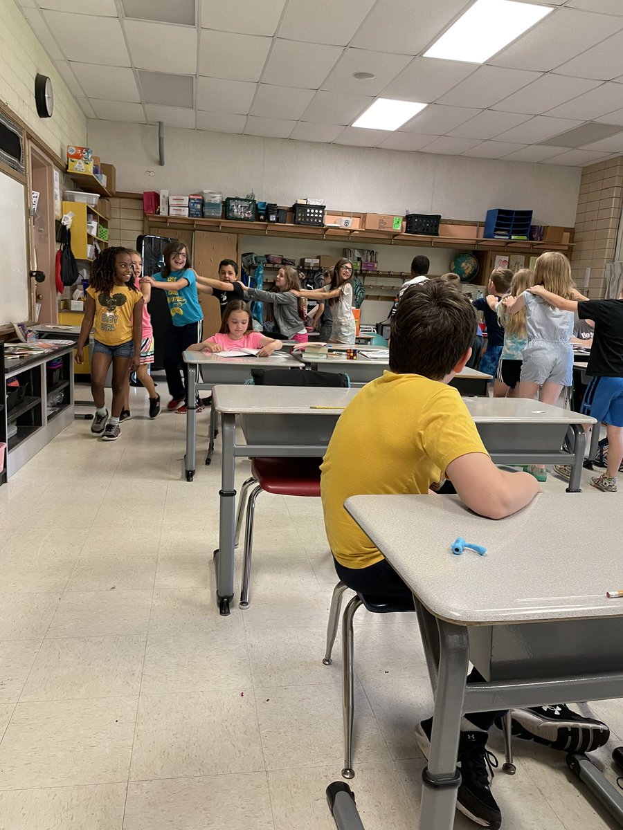 ldevriesbgcs's tweet photo. Today is our YES DAY! Follow along for our adventures today! We’re starting with a dance party! #YESDAY https://t.co/Vx4R9knAE3