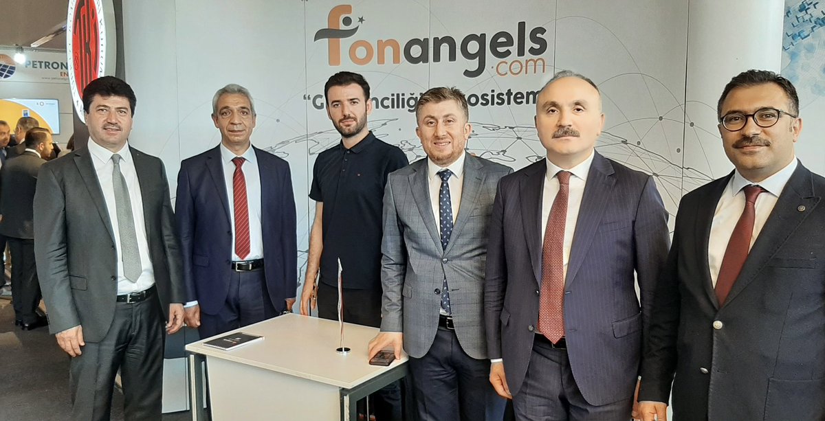 rektorsaribiyik's tweet photo. Mimar ve Mühendisler Grubu tarafından Gebze Bilişim Vadisi'nde düzenlenen Avrasya Ar-Ge, İnovasyon &amp; Teknoloji Zirve ve Sergisi'ne katıldık.

Ülkemizin teknolojinin çeşitli alanlarındaki atılımlarının örneklerini görmekten ve kıymetli isimleri tanımaktan memnuniyet duyduk. https://t.co/rxh8WqLtWs