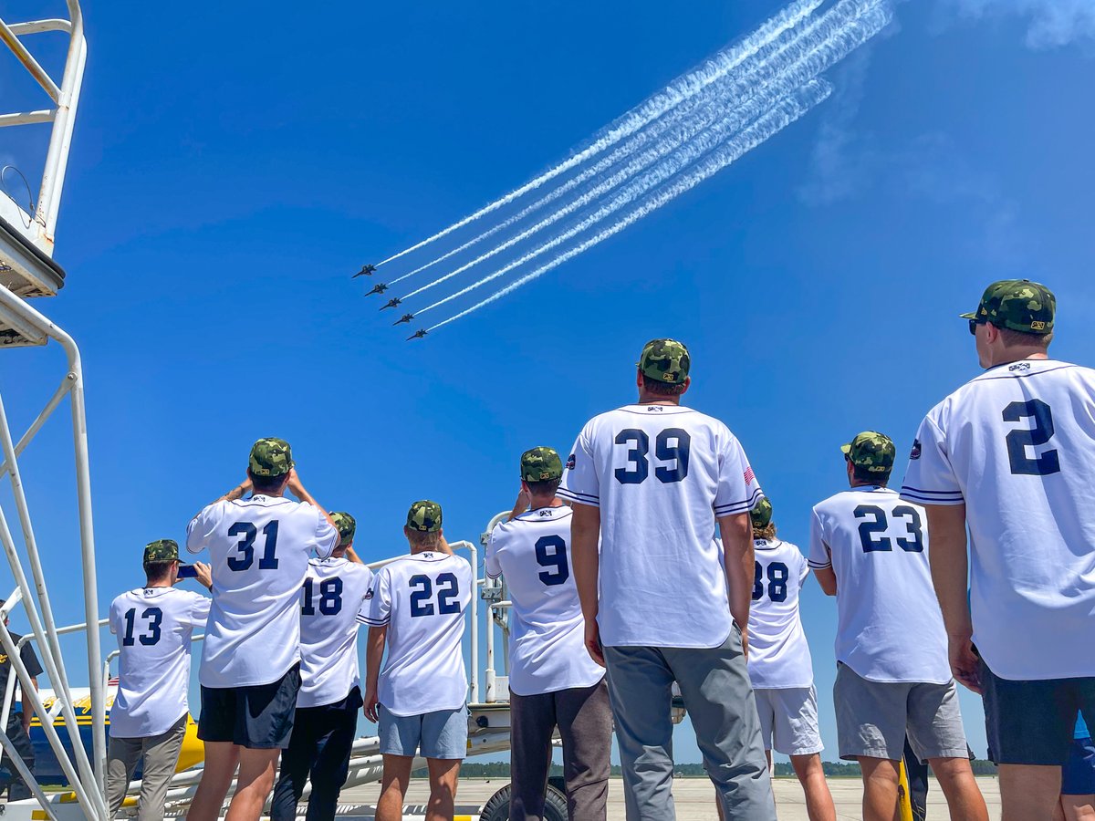 BlueWahoosBBall's tweet photo. An unforgettable morning with the Blue Angels!

Thank you @NASPCOLA for inviting the team out to watch the Blue Angels fly! https://t.co/vLczuOJJuH