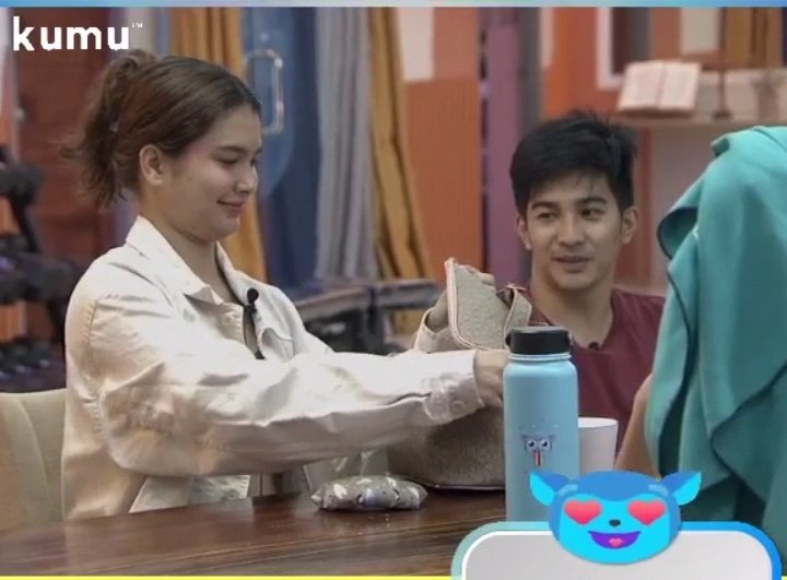 And in her smile, I see something more beautiful than the stars.

-Beth Revis

Goodnight Moonstars! White and Orange hearts for y'all 🤍🧡🤍🧡🤍🧡.

#AnjiSalvacion 
#ZachGuerrero
#ZachJi 
#Kabag