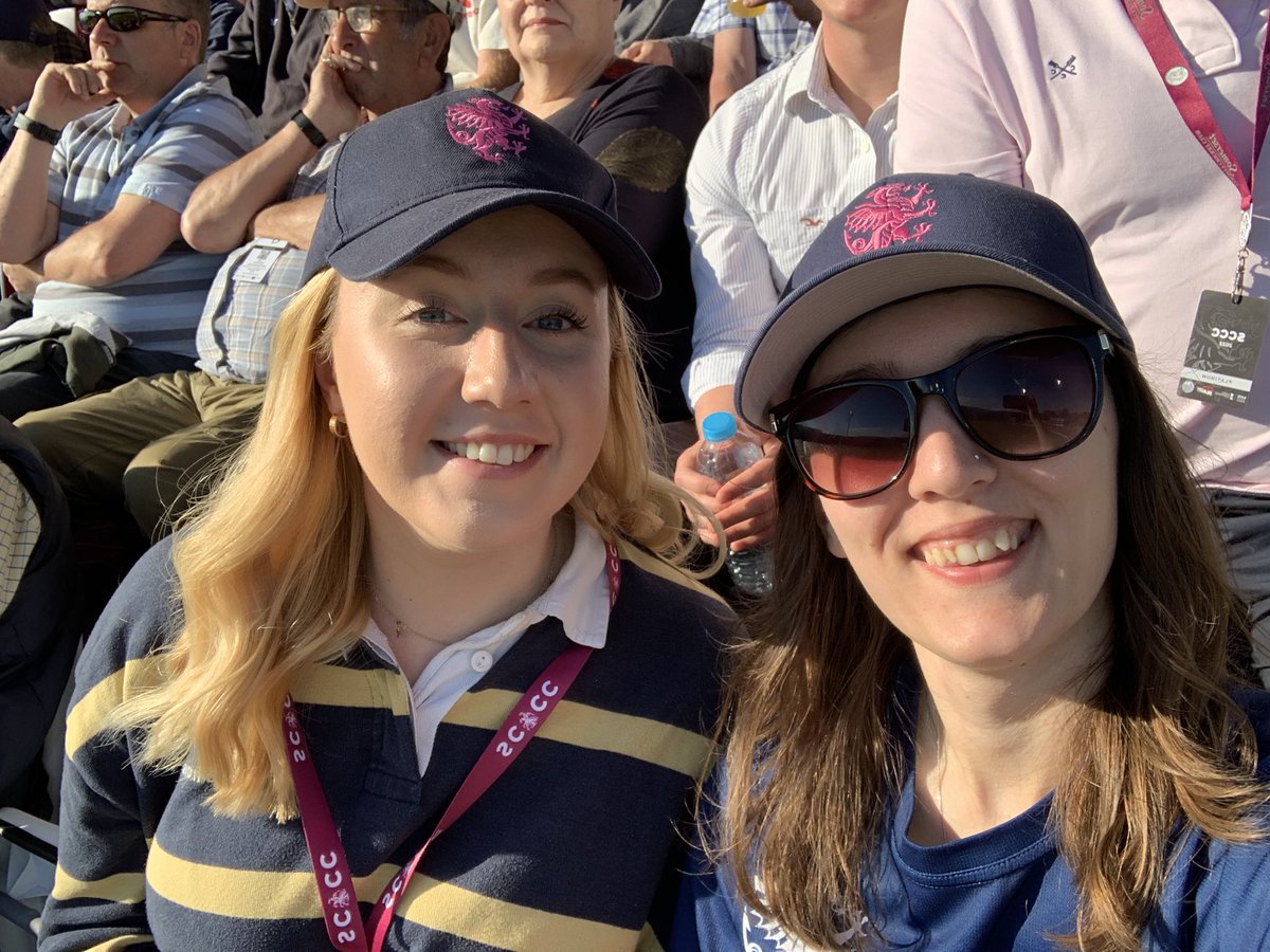 abi_slade's tweet image. #streaminstyle with @emmathehud 

@SomersetCCC @ItsTradeNation 🏏