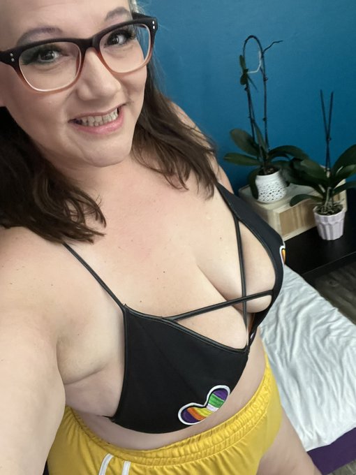 Online for just a bit longer at https://t.co/AtNNmdT9yE https://t.co/8B79lXi9bP