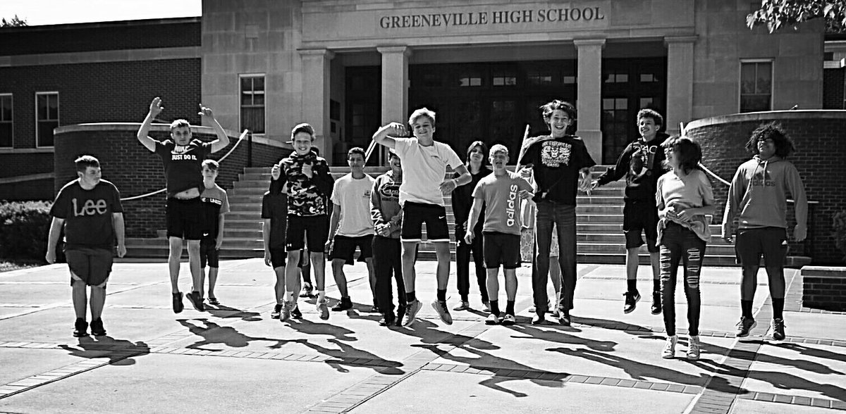 kimbgass's tweet photo. Teachers have not even got their sunscreen applied & this bunch right here is already raising the bar on summer learning expectations! Look Out GREENEVILLE! They HUNGRY! @GreenevilleCity #DestinedDEVILS #GPromise2022 ❤️💚❤️ https://t.co/rUu7bkqpUh