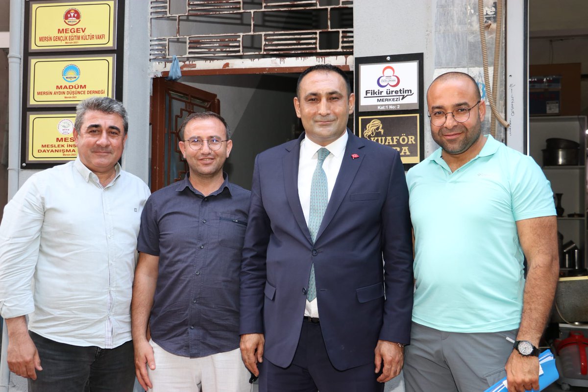 atsizafsin's tweet photo. Mersin Gençlik Eğitim ve Kültür Vakfı'nı (MEGEV) ziyaret ederek, Yönetim Kurulu Başkanı Sayın Mehmet Nihat Yılmaz ve vakıf üyeleri ile bir araya geldik. Ziyaretimizin ardından esnaf ve vatandaşlarımızla da sohbet ettik. 
#MEGEV https://t.co/soAJ7R3TXk