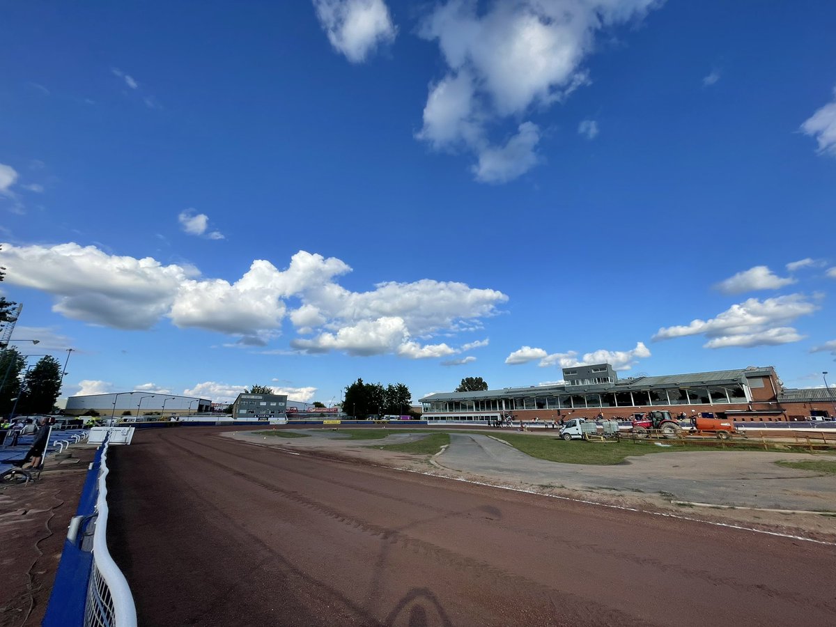 Blue skies over Sandy Lane….

Let’s go racing❗️

The Jet | <a href="/OxfordSpeedway/">Oxford Speedway</a>