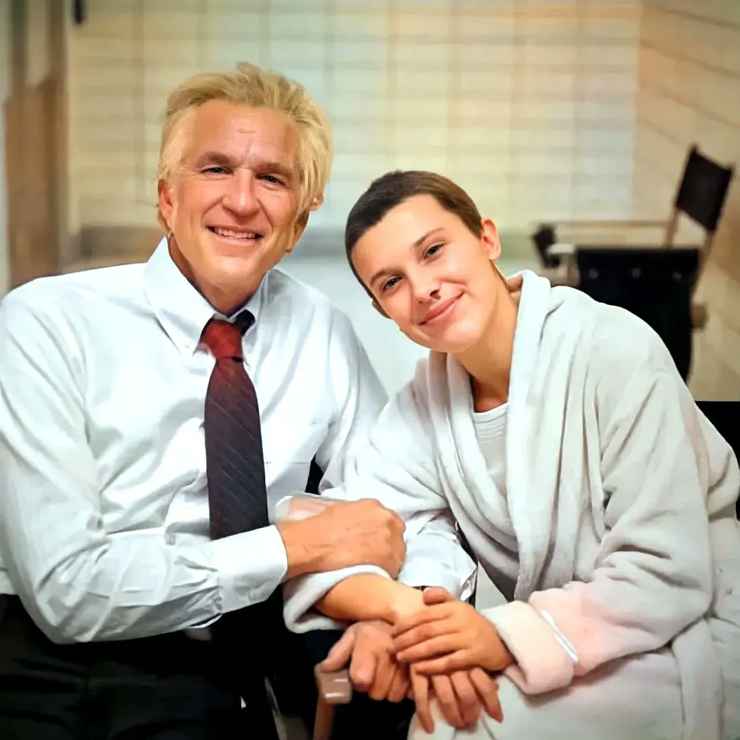 StrangerNews11's tweet image. PAPA &amp;amp; DAUGHTER. ❤️📸✨ #StrangerThings4