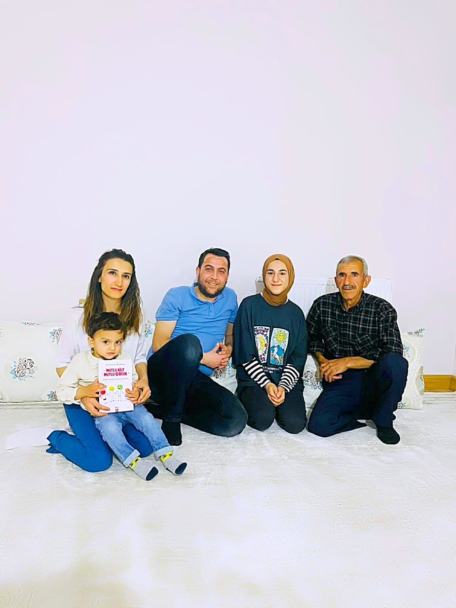 FinalSirnak's tweet photo. Şırnak Final Akademi Okulları Veli Ziyareti 
#SIRNAKBASARIYOR https://t.co/ls8JHnDLeU