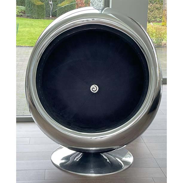 Close-up of our BAe-146 chair in its new home in Belgium. We love the little swirl detail, a bit of fun that never gets old.