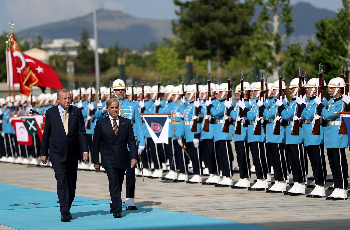 RTErdogan's tweet photo. On the 75th anniversary of our diplomatic ties, we hosted my beloved brother Shehbaz Sharif, Prime Minister of the Islamic Republic of Pakistan.

We are prepared to further develop Türkiye-Pakistan relations in light of the two nations' shared history, friendship, and potential. https://t.co/ARufdll9A0