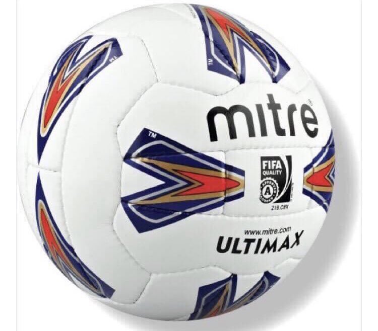 Gav1981's tweet photo. I know women moan about child birth but they will never know the pain of being smacked full pelt in the face with one of these on a freezing morning while still hanging!!!
๐คฃ๐คฃ๐คฃ๐คฃ #sorryladies #onlybanter #footballmemories https://t.co/LhlqFLbg1G