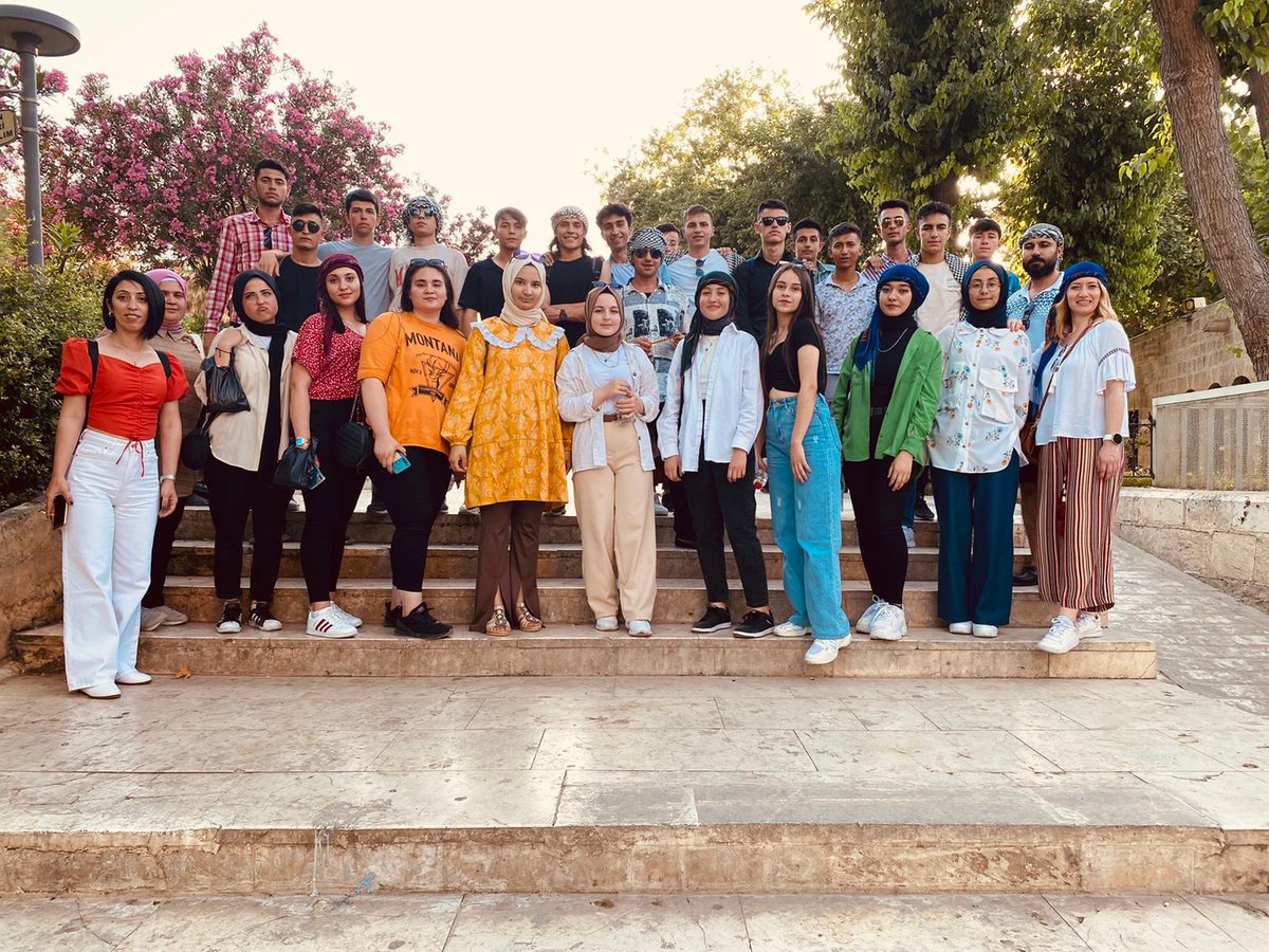 kalkaner23's tweet photo. Okulumuz 12. Sınıf öğrencilerine yönelik olarak Şanlıurfa gezisi düzenlenmiştir. Geziye destek veren İlçe Kaymakamımız Sayın @HersanlOglu na,  İlçe Belediye Başkanımız Sayın @_OsmanOkumus a ve İlçe Milli Eğitim Müdürümüz Sayın @ademaydogann a okulumuz adına teşekkür ederim. https://t.co/3mcOcucmrv