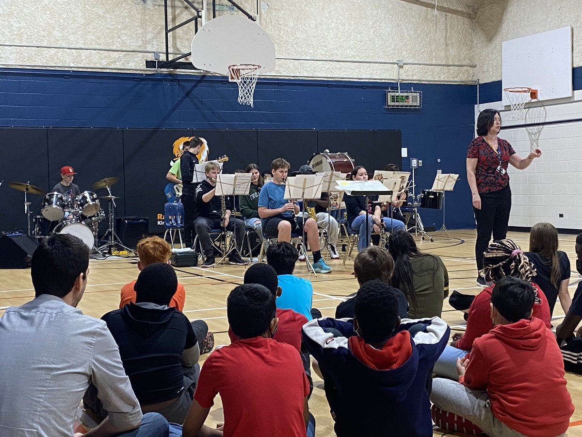 Thanks to the General Byng grade 9 band for coming to perform for our 5/6’s today and showing them the instruments they might play in grade 7!