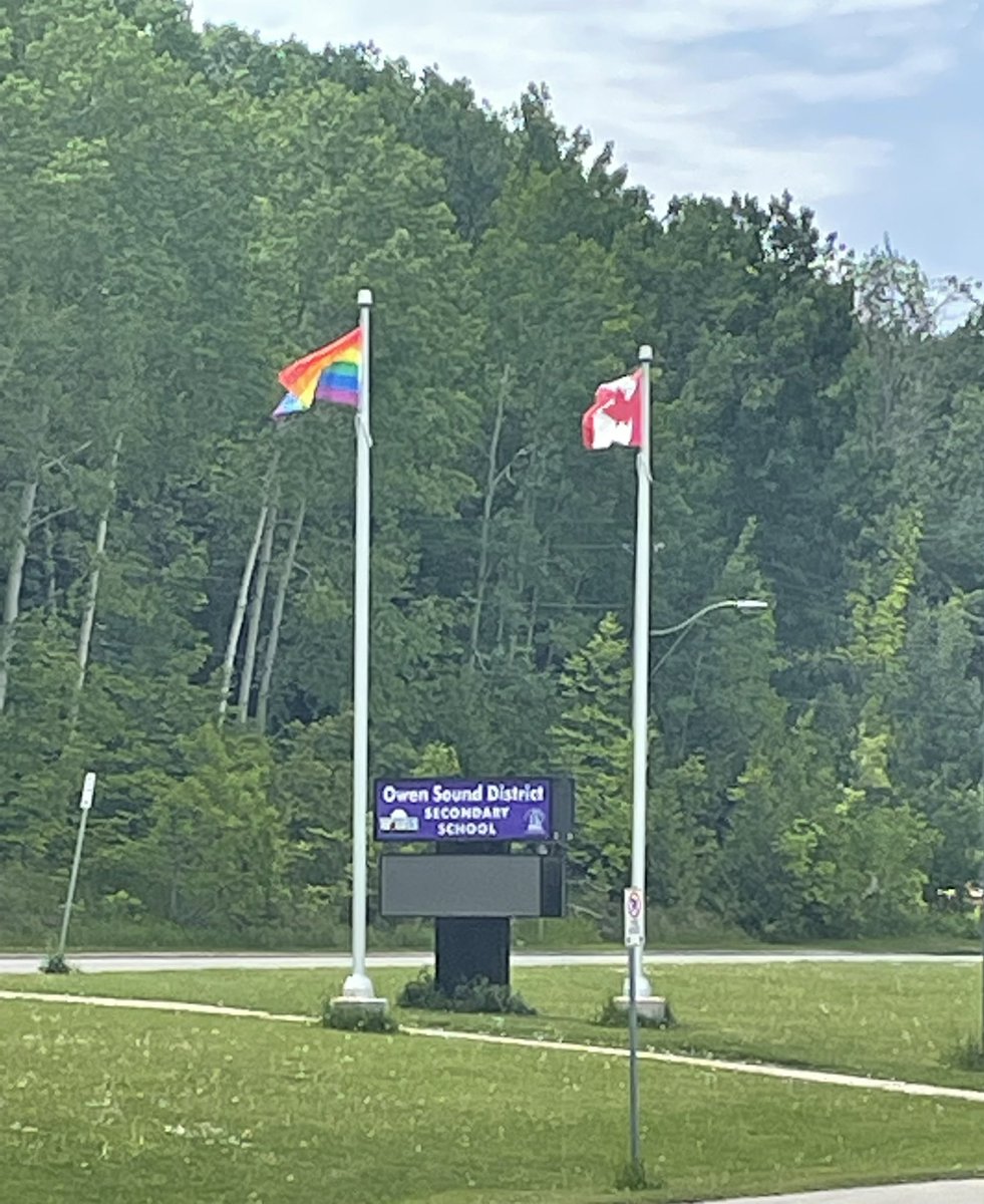 Great to see the Pride flags flying in support at schools within <a href="/BWDSBProgram/">BWDSB Program Department</a> <a href="/OSDSS_Official/">OSDSS_Official</a> #GBCS
