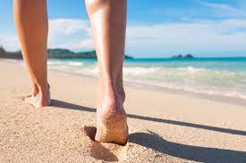 It's National #GoBarefootDay 

Where is your happy place????

#staxstudios #staxstudio #dtlv #downtownlasvegas #staxstudioliving #staxstudioslv
