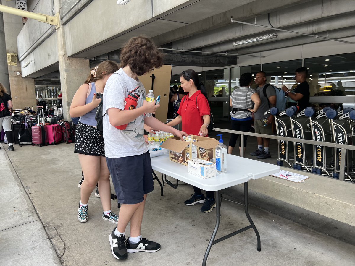 NoteAbleTravel's tweet photo. The @HaysBands has landed in Orlando. After enjoying some welcome refreshments, they are off for a magical experience at Magic Kingdom.
#NoteAbleTravelExperiences #NoteAbleTravel #NoteAble #NTE #HaysBand #Orlando #Florida #DisneyWorld #MagicKingdom https://t.co/Q18jYNhwEy