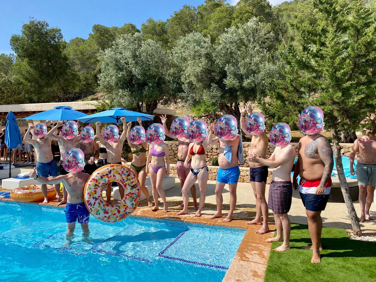 blue_noosa's tweet photo. What a family! 🔥🙌🏻 The PD Community is such a special one. Meet up at Ibiza organized by @thepartyboy_eth was AMAZING! 🎉🤩 

And not to forget the fun nights at Ushuaia and Hï. 👯‍♀️🥂

You don’t wanna miss out on this ever evolving community!  @PartyDegens https://t.co/Pr536xbhO0