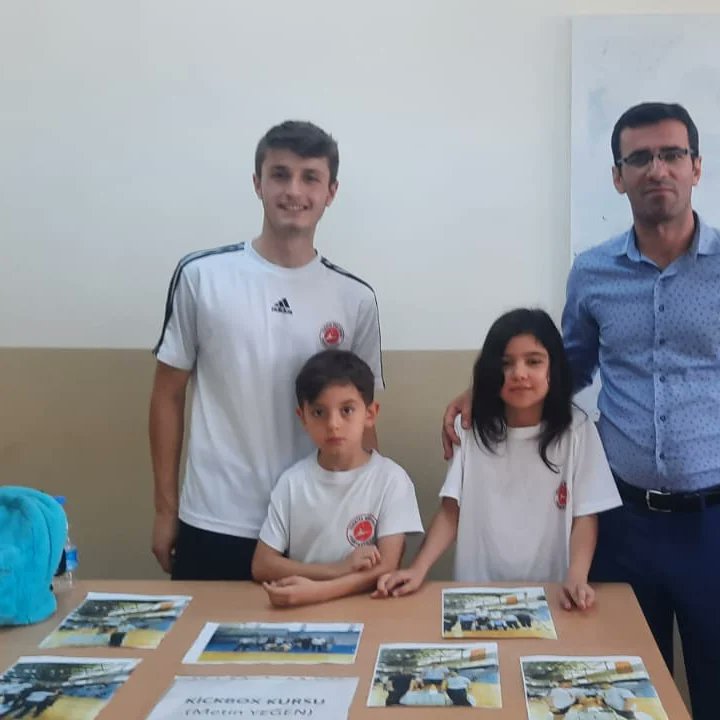 SarigolMEM's tweet photo. Sarıgöl Halk Eğitimi Merkezi Müdürlüğü tarafından Hayat Boyu Öğrenme Haftası kapsamında kutlama töreni düzenlendi. 

#HayatBoyuÖğreniyorum
@tcmeb @mdikici45 https://t.co/YZpP1mAZZE https://t.co/sKkPwjtRBj