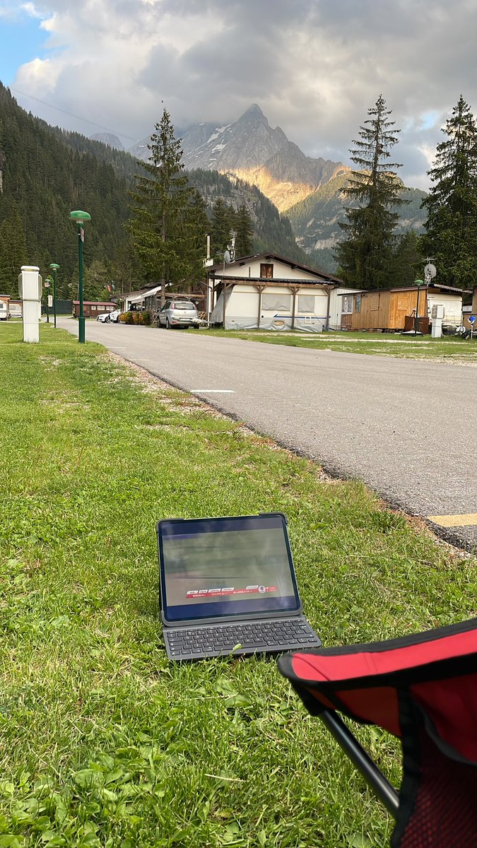 M_J_Powell's tweet photo. Not a bad place to watch @SomersetCCC this evening. @ItsTradeNation #somersetlalala #streaminstyle #dolomites https://t.co/kz8YdLTe9z