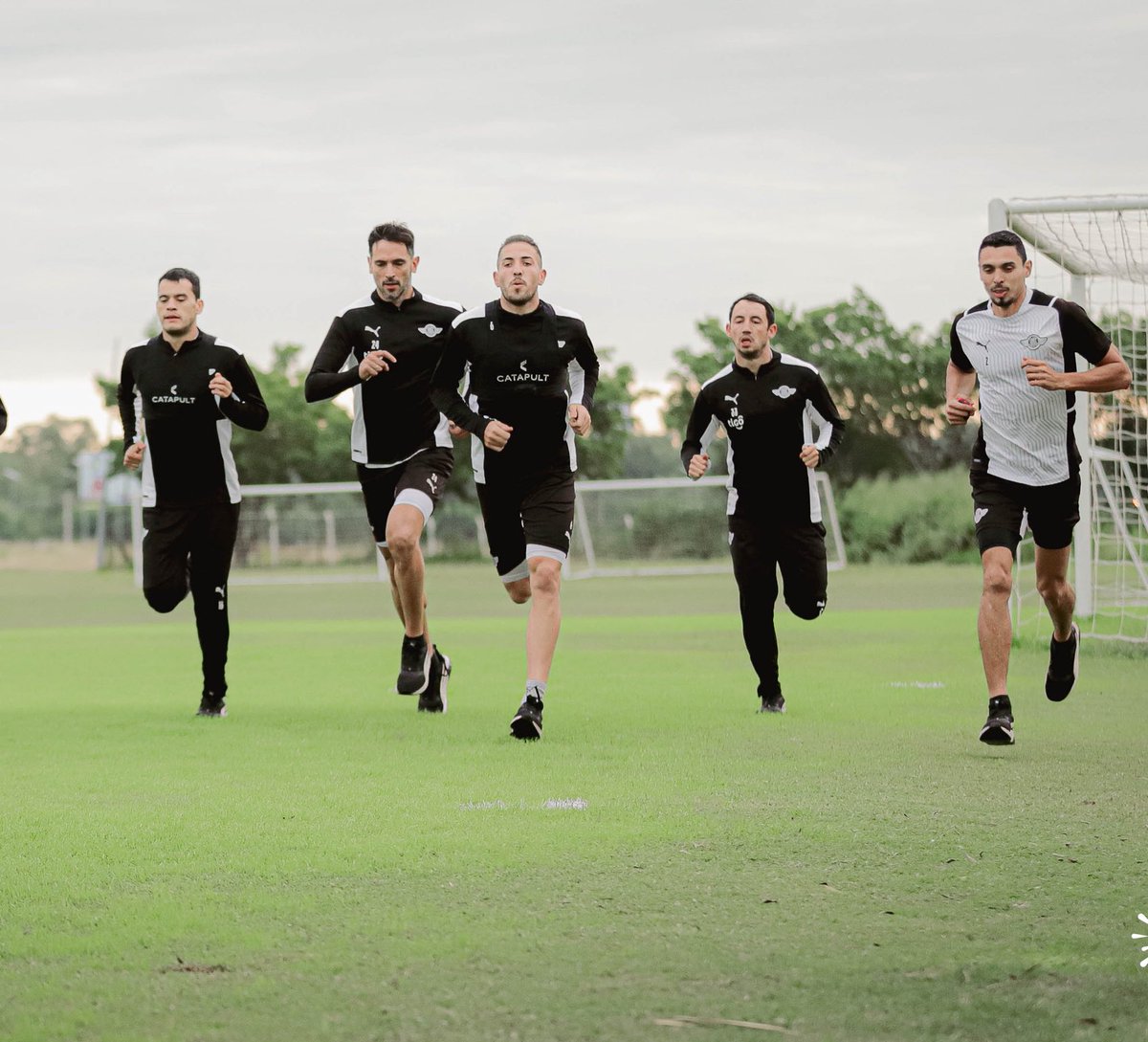campu_a's tweet photo. Training🏋🏼🏃🏽‍♂️💪🏼 https://t.co/AObR3tCYfX