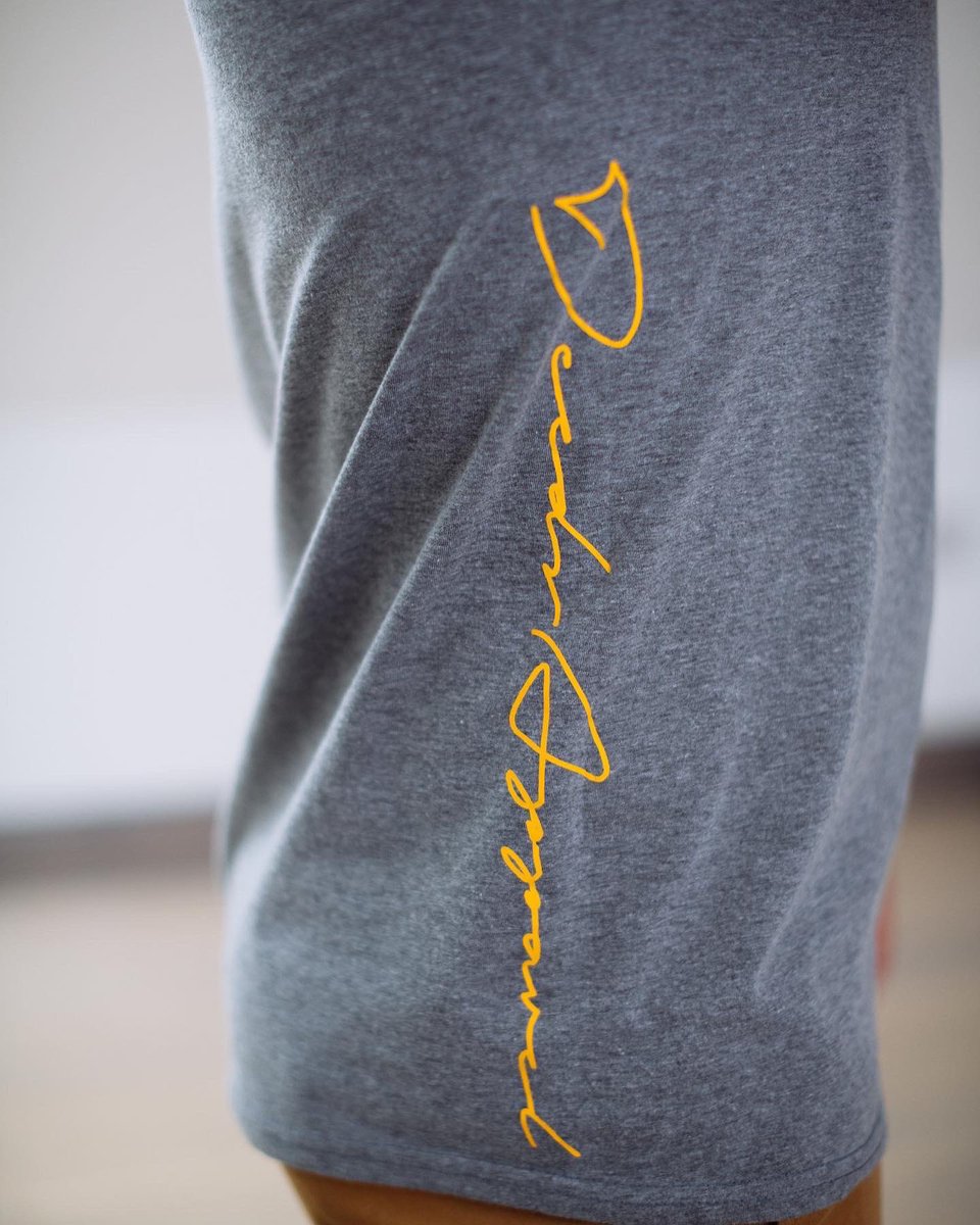 DeedsApparel's tweet photo. Signature heather graphite T
Available at https://t.co/9v5Q4xuDTN https://t.co/FvTO8hqenJ