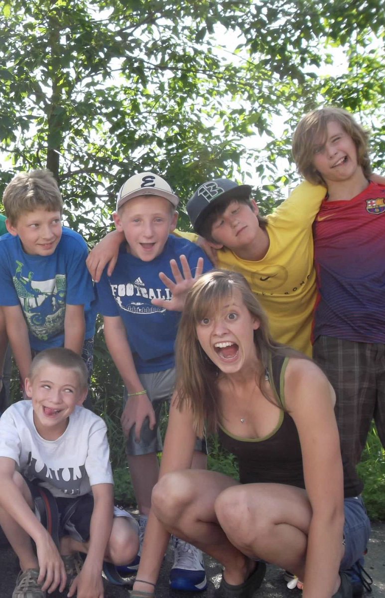 PetraCliffs's tweet photo. Work with Petra Cliffs this summer! If you enjoy working with kids and being in the outdoors, this Camp Leader job is for you. Rock climbing, kayaking, caving, ropes course and more! No technical knowledge needed, our guides handle that and we train you for the rest. Ages 18+. https://t.co/CliynMIX7e
