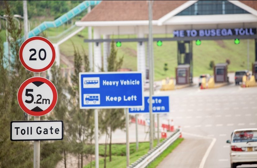KEE_UG's tweet photo. Do you know what these signs mean?
5.2- entry is for vehicles within a height restriction of 5m (0.2 is for clearance)
20- maximum allowable speed is 20Km/hr #Drive_Safe #Arrive_Alive #KEEUG https://t.co/yVMGJXJfYP