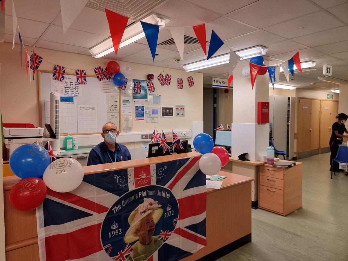 Navenby ward getting ready for the Queen's jubilee #PlatinumJubilee