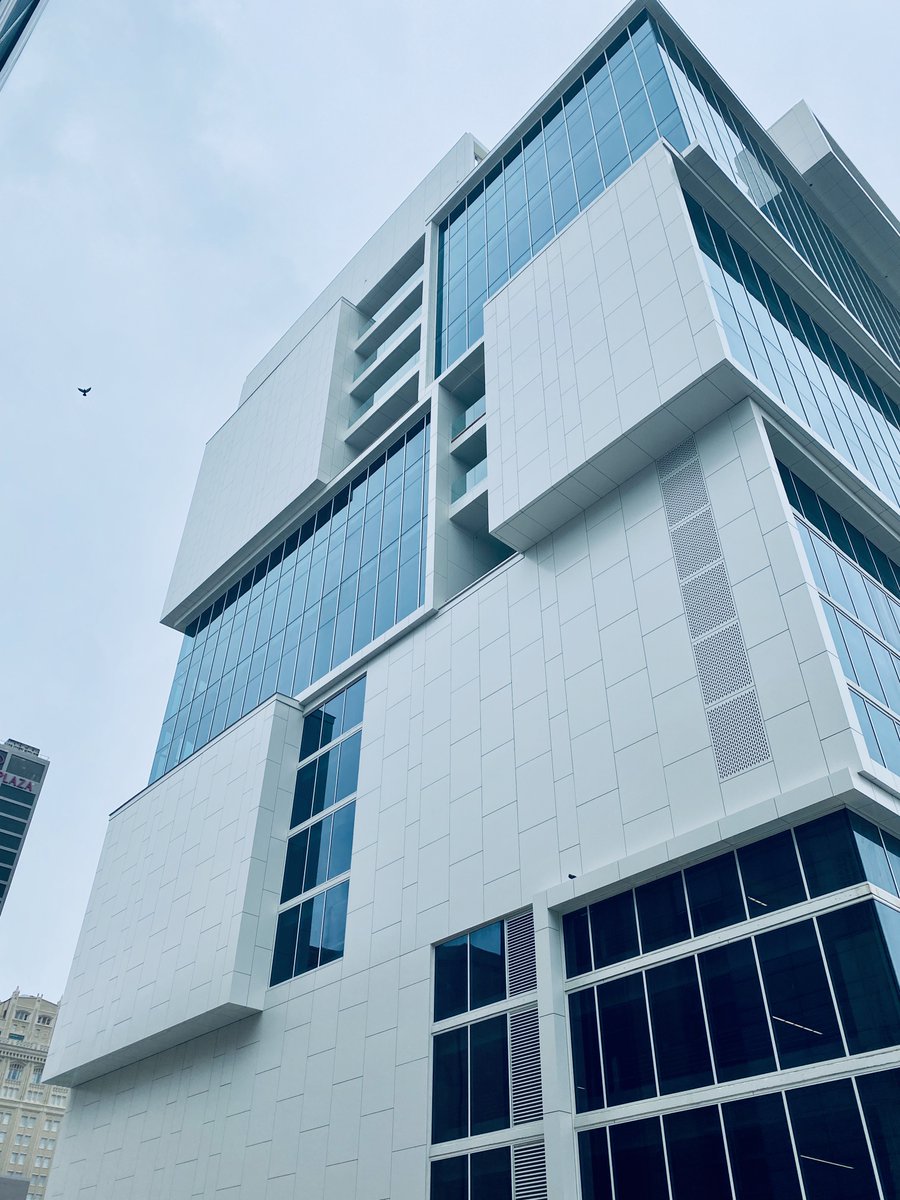 AlfrexUSA's tweet photo. 1400 Baltimore - installation of 120,000 sf of Alfrex FR MCM and 30,000 sf of Matching Flat completed on new 18-story office tower
#alfrex #buildingmaterials #metalcompositematerial #architecture #cladding #project #building #ongoingproject https://t.co/wFaQJCx7wL