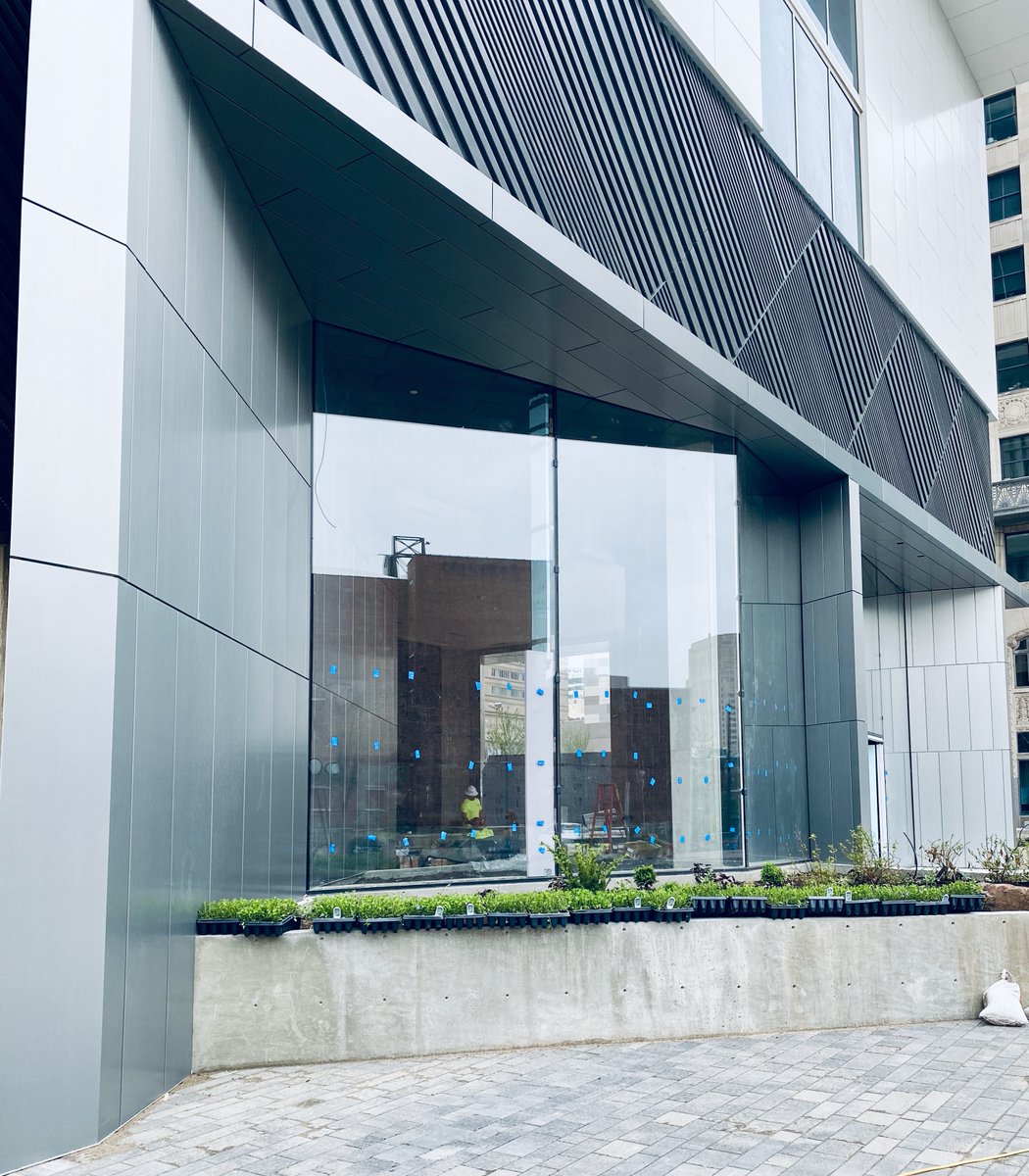 AlfrexUSA's tweet photo. 1400 Baltimore - installation of 120,000 sf of Alfrex FR MCM and 30,000 sf of Matching Flat completed on new 18-story office tower
#alfrex #buildingmaterials #metalcompositematerial #architecture #cladding #project #building #ongoingproject https://t.co/wFaQJCx7wL