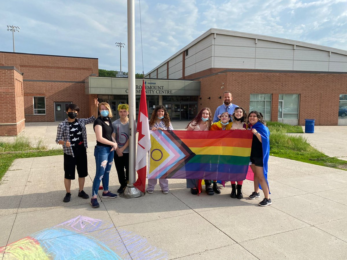 Westmount Collegiate Institute tweet media