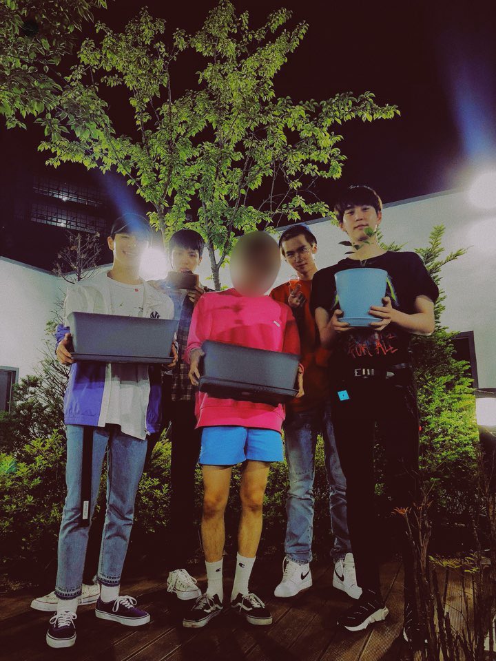 timeto_wooseok_'s tweet photo. 20180601 공식 트위터

#우석 #정우석 #wooseok #펜타곤 #PENTAGON @CUBE_PTG https://t.co/QuDsQRwnfZ