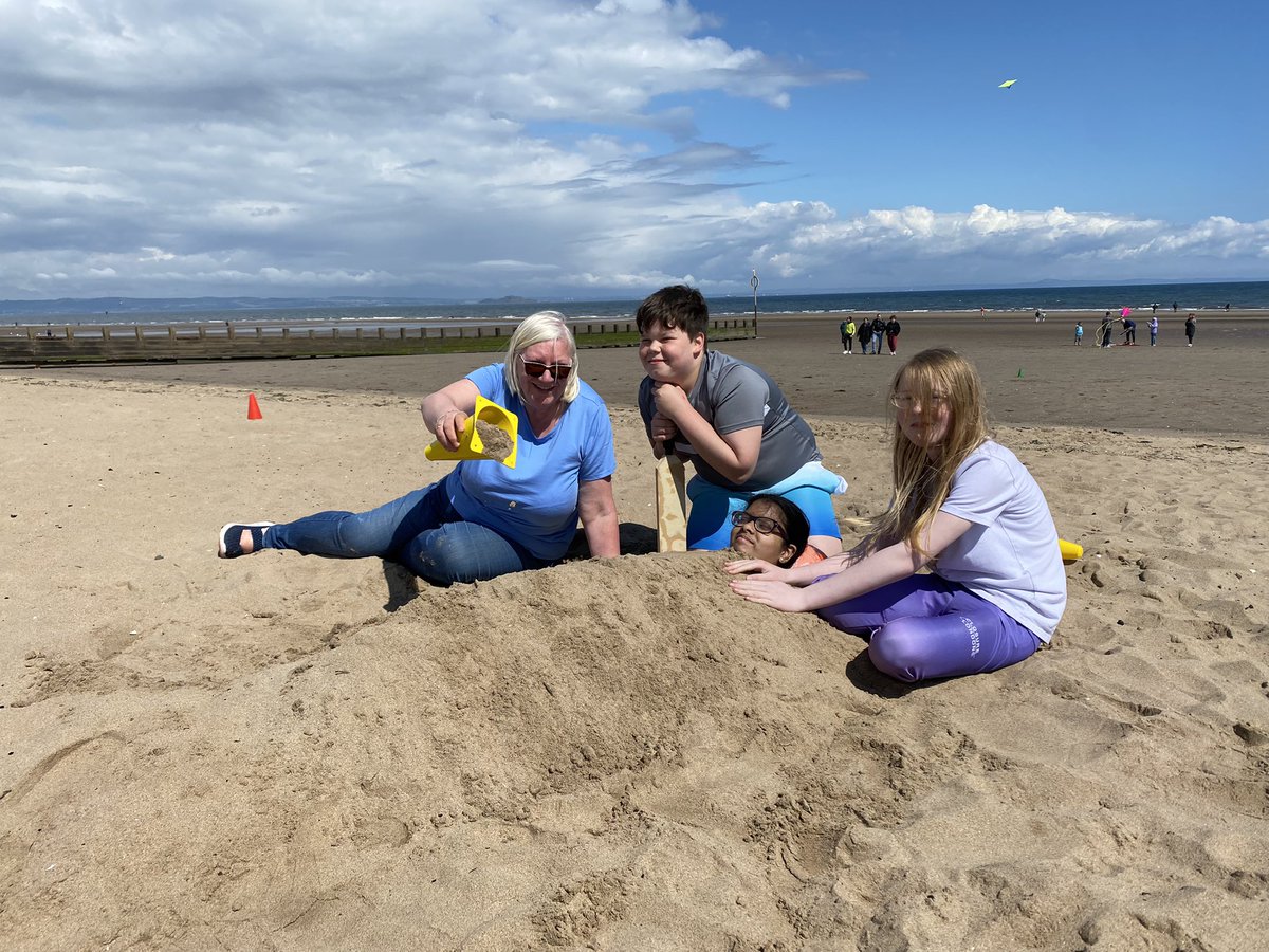LorneSchool's tweet photo. #LorneP7 had a fantastic time at Portobello Beach today! Lots of time to celebrate our friendships, play and enjoy the lovely weather. A huge thank you to @Civerinos for providing lunch too! #Teamwork #Primary7Leavers #TeamLorne https://t.co/GbIj1M6k80