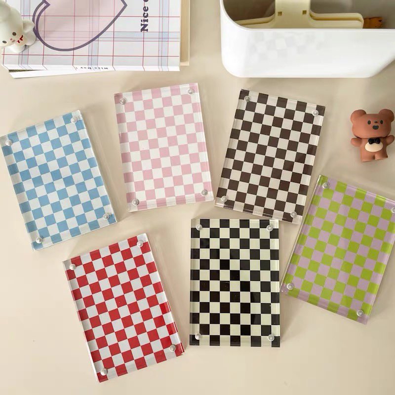 5raestudio's tweet photo. [HELP RT] 

CHECKERED ACRYLIC FRAME PHOTOCARD 

Price: RM20 exc postage 
Size: 75mm*108mm

*this is a preorder item so pls do not order if you cannot wait* 

⬇️
https://t.co/5S94bqbrvp https://t.co/nDg3SzscN0