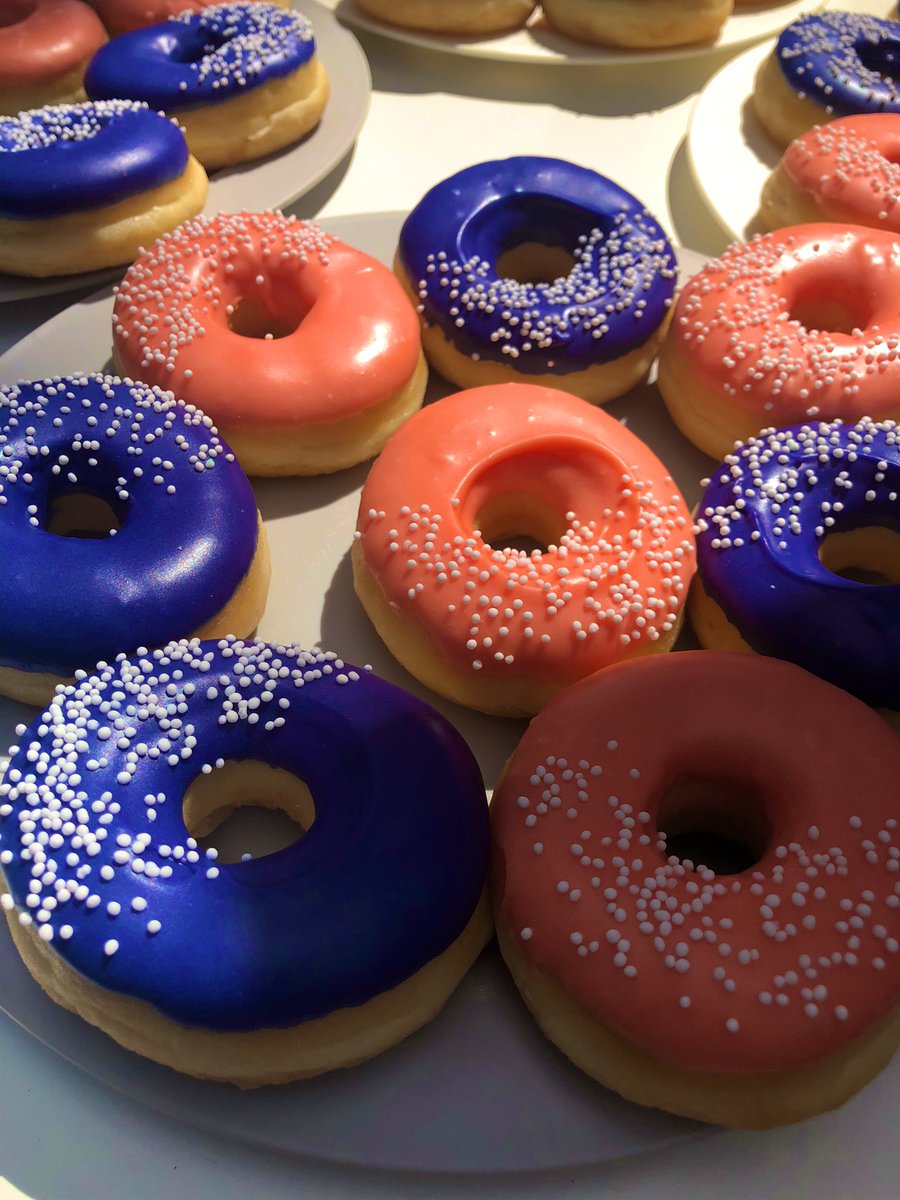 ShopopopFR's tweet photo. C’est l’heure du... goûter sur le stand #Shopopop ! 😋🍩
#web2day #w2d #w2d22 https://t.co/YmExCnNhR6