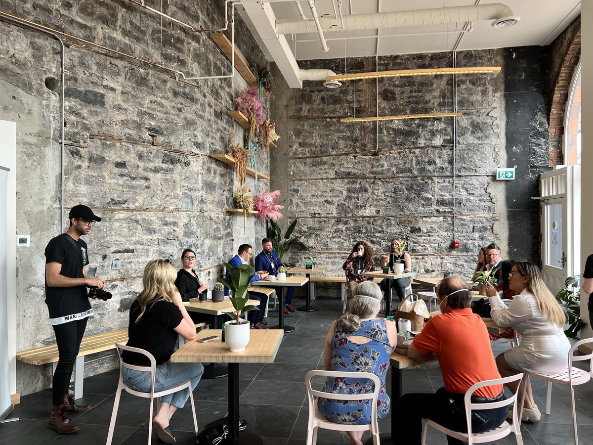 Amazing day in Ottawa of member meetings, an opportunity to discuss with a group of entrepreneurs who recently were awarded #GoodSpark grants from <a href="/DesjardinsGroup/">Desjardins Group</a> as well as closing off the day with the grand opening of our modern new branch in downtown #Ottawa.