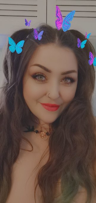 ooooo this was a good eyebrow day 🤣 https://t.co/9lrxGICCbX