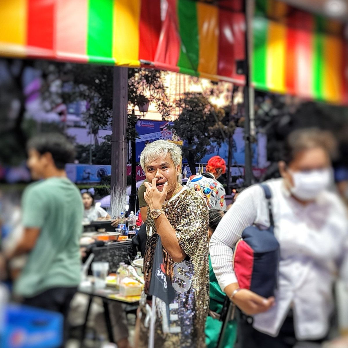 lekaround's tweet photo. 📷 มิติใหม่แห่งการลงรูปรีวิวร้านหมูกะทะต้อนรับกฎหมาย PDPA 😁
.
รู้ไว้ก่อนกิน...
🥓 ห้ามพลาด!! Ska เซ็ต ในเซ็ตนี้จะมี หมูออริจินัล หมูคลุกฝุ่น หมูทอง หมูหม่าล่า หมูพริกไทยดำ 
🥓 สูตรน้ำจิ้มและเมนูหมูต่างๆ บี้ The Ska คิดขึ้นมาเอง แซ่บ เด็ด  
#Lekaround 
#SKAหมูกะทะ #Bietheska https://t.co/zhxXQkL8dC