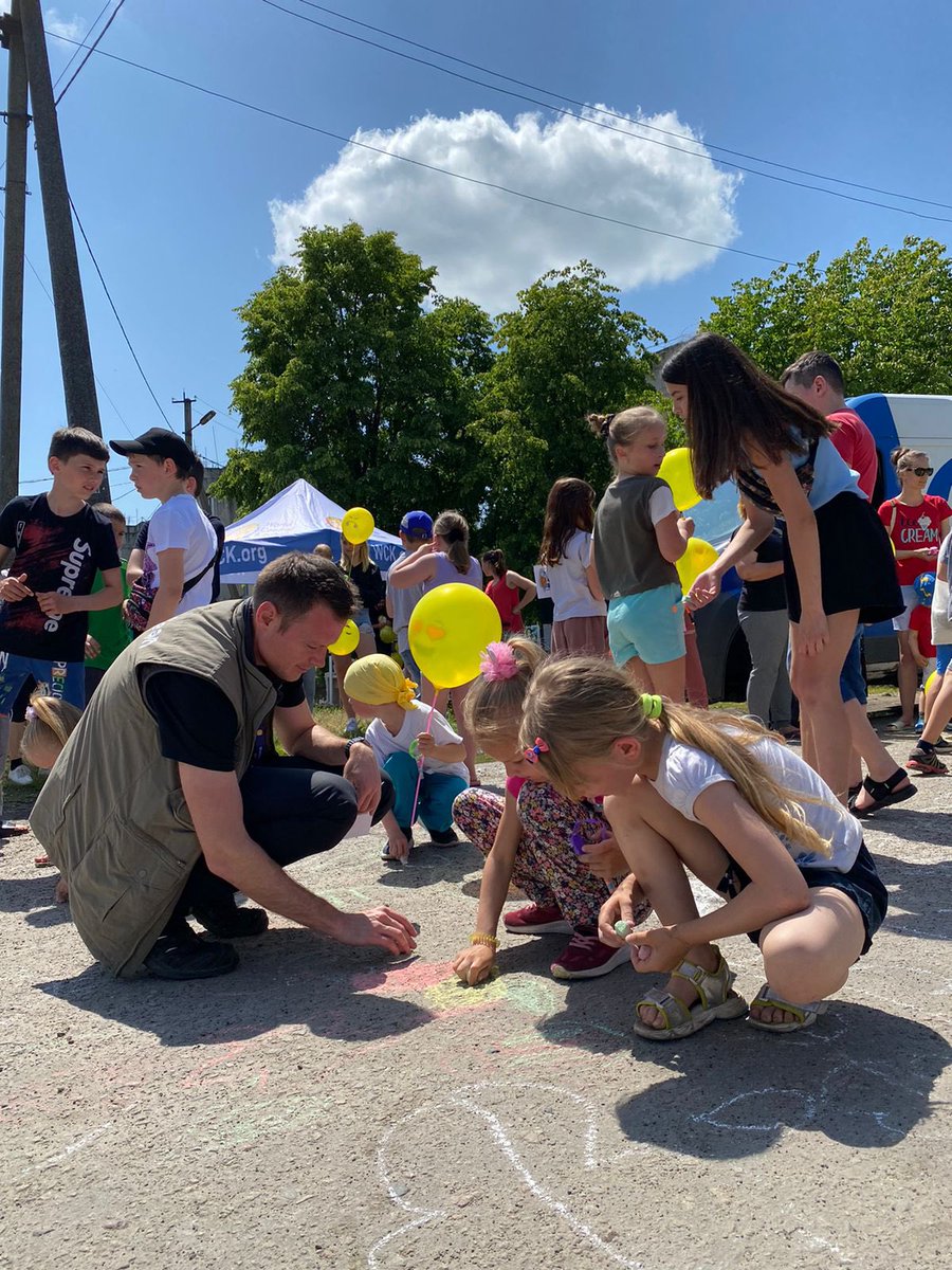 Happy International Children's Day from the WCK team in Ukraine! 👋 Across the country, celebrations are taking place with special food, sweets, music &amp; dancing to give children the opportunity to smile, play, have fun &amp; just be kids. #ChefsForUkraine