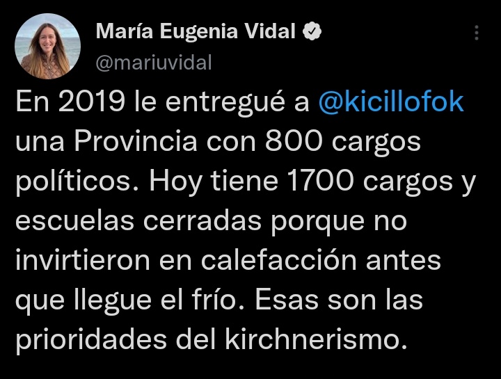 magdysierra's tweet photo. ¿La ex Gobernadora habla de escuelas cerradas? Su gestión fue la que cerró establecimientos educativos, redujo presupuesto y persiguió docentes. Hoy, abrimos escuelas, llevamos a cabo obras y aumentamos el presupuesto y el salario docente. https://t.co/SWUJGcDvrY