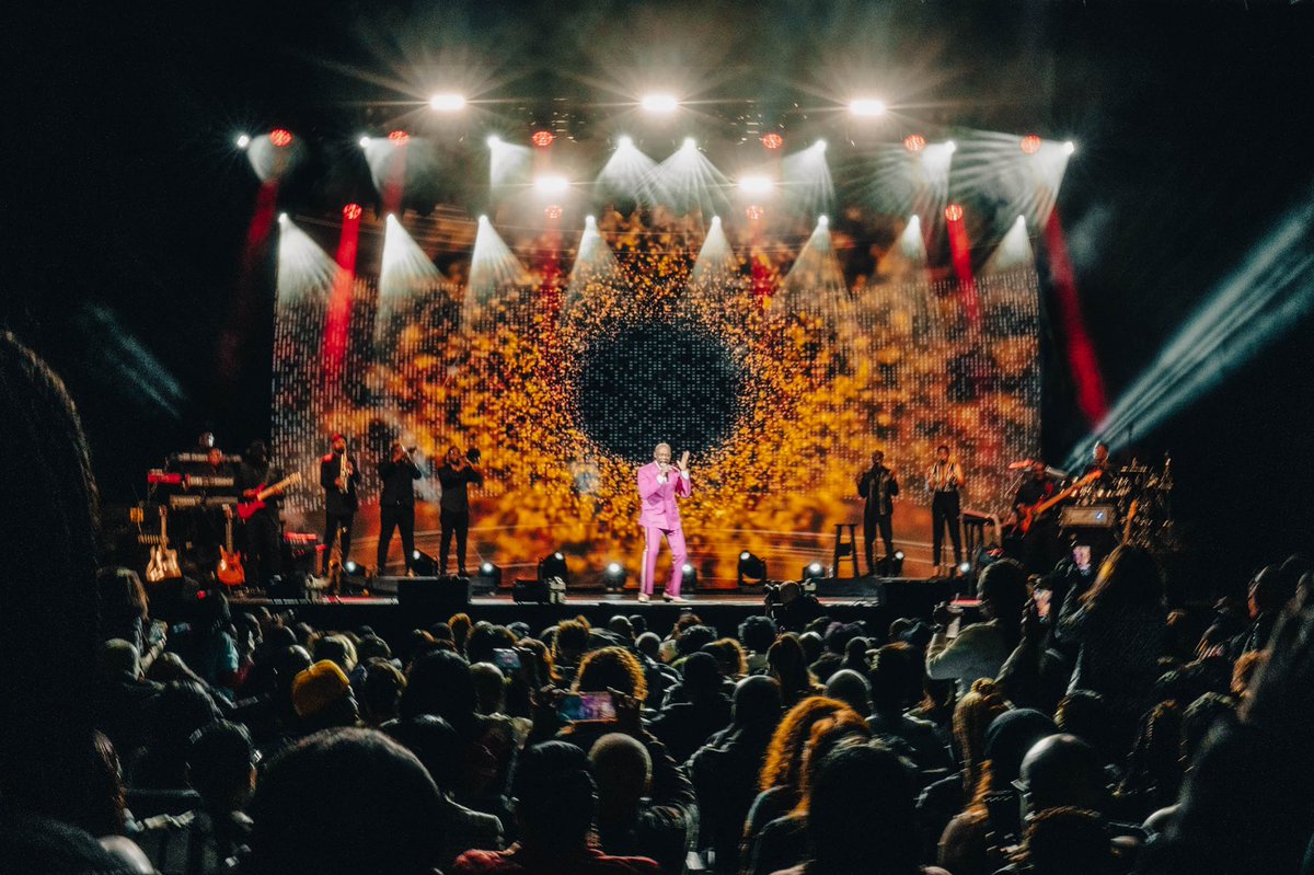 MusicByKEM's tweet photo. ๐โจ#FULLCIRCLETOUR โจ๐
#KEM
#Babyface
#SherriShepherd
#FullCircleTour2022 #KEMband #HeyGirlKEM #heygirl #thefullcircletour #musicbykem #love #kemconcert #kemshow #kemtour #fullcircle #kemistry #kemunity #kemmusic #kemlyrics https://t.co/pPcP9peZlZ