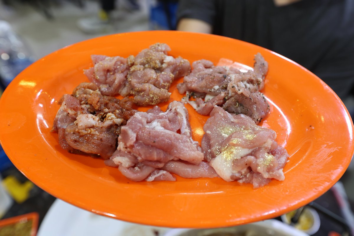 lekaround's tweet photo. SKA SET ชอบหมูหมาล่ามากกก https://t.co/WkCppEz1aY