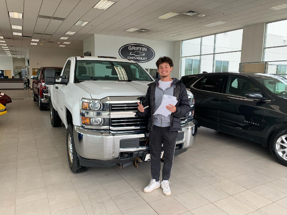 GriffinChevyWI's tweet image. Congrats to Daniel from Hales Corners on his 2015 Silverado 2500, which he'll be using to help grow his company. He was helped at Griffin Chevrolet by Sales &amp;amp; Leasing Professional Ted Harris. #chevrolet #chevy2500 #milwaukee #wisconsin