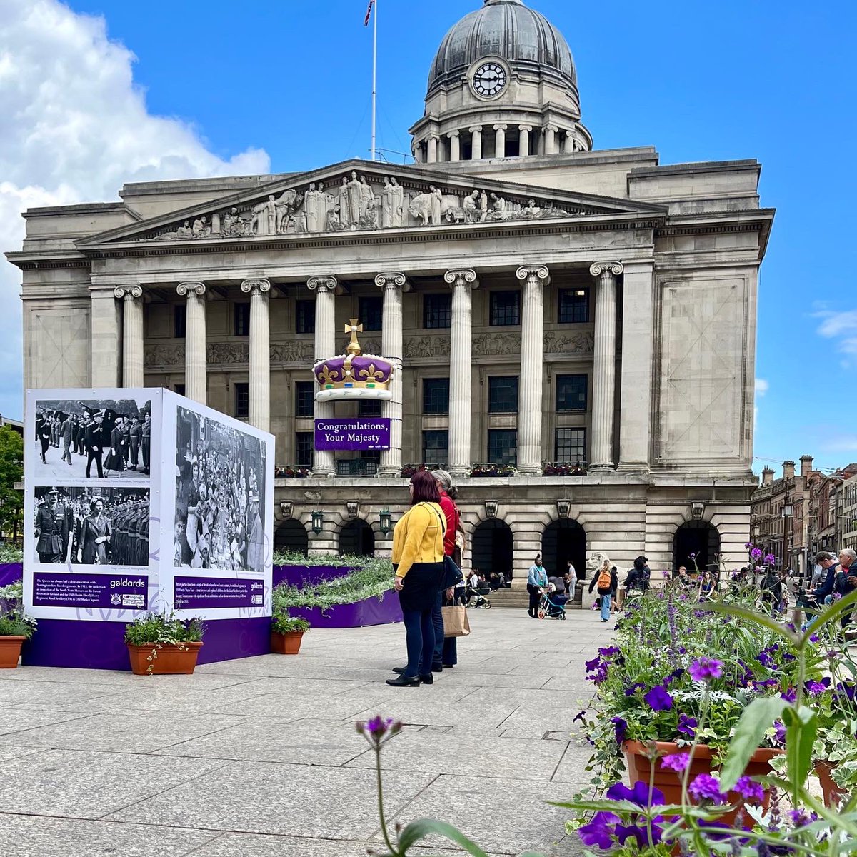 itsinnottingham's tweet photo. Fit for a Royal🇬🇧 

📍Old Market Square 

#itsinnottingham #platinumjubilee #proudsupporters https://t.co/RRVNxtjci4