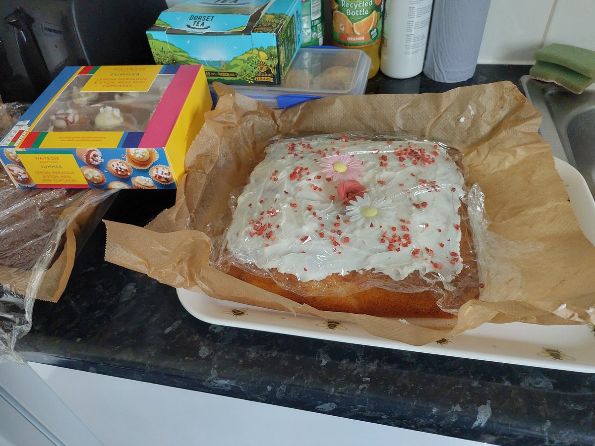 Hersham Library tweet media