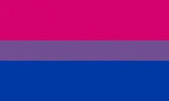 patotnhaoldstan's tweet photo. Aquinas (rapper/solista) - Bissexual
- A estrela de "High School Rapper 3", Aquinas, também declarou que é bissexual. Ele optou por sair do armário no Instagram, apresentando uma bandeira de arco-íris estilizada com frases em inglês e coreano, dizendo "Eu sou bissexual"+ https://t.co/Jh6Pl2Ftsx