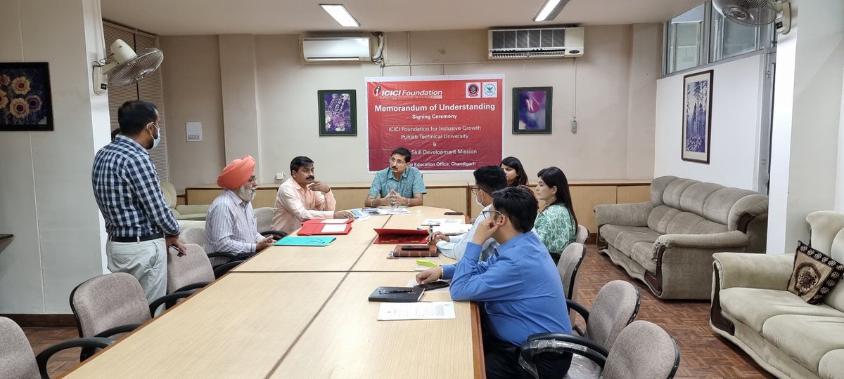 yespunjab's tweet photo. IKGPTU signs MoU with Punjab Skill Development Mission and ICICI Foundation https://t.co/euhavPGAHR
#IKGPTU #SignsMoU #Punjab #SkillDevelopmentMission #ICICIFoundation #YesPunjab https://t.co/5TcgBfqPlG