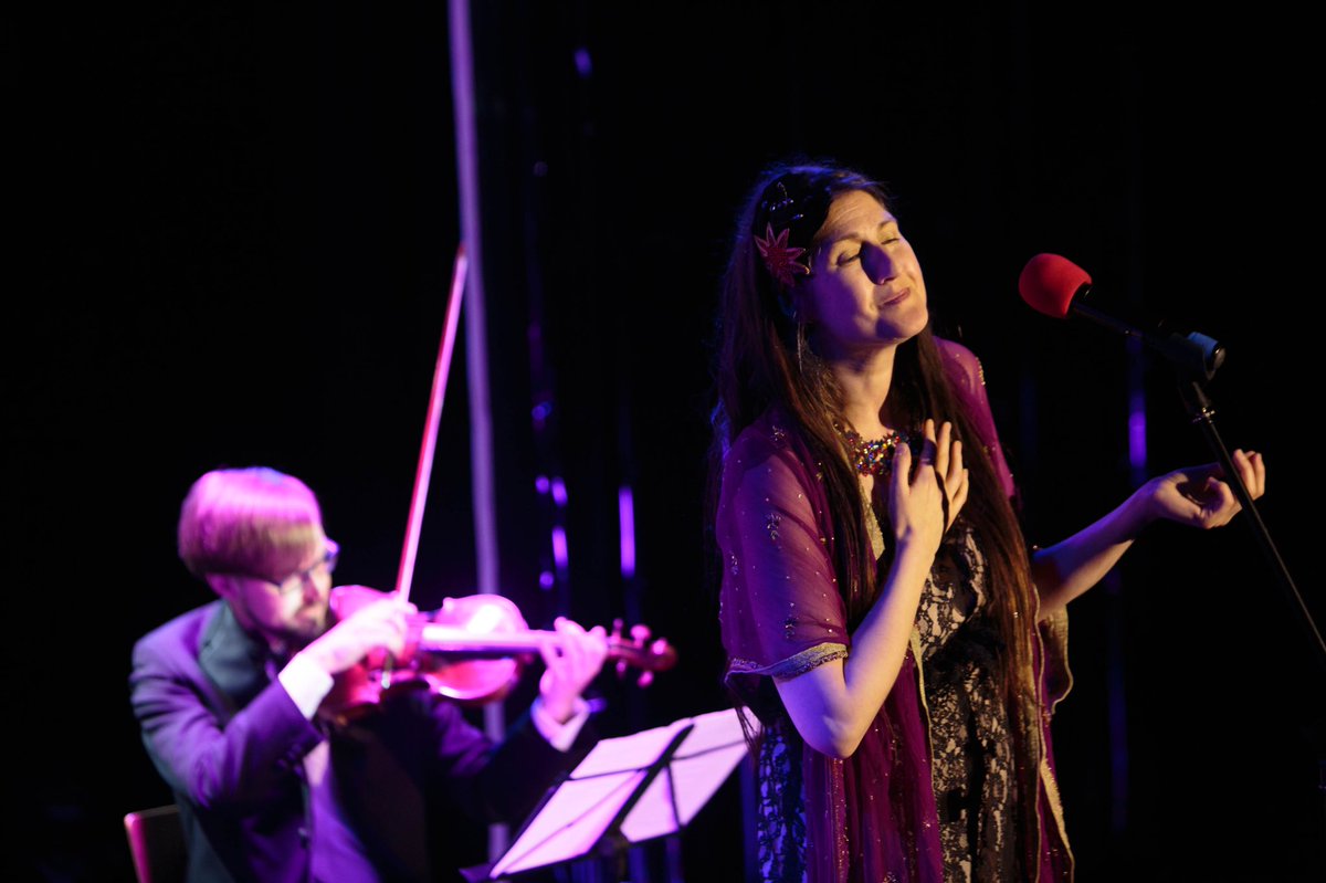 LavaElastic's tweet photo. More fab photos from Lava Elastic @brightonfringe @IronworksBTN show. Our host @BarbsSarah wheeled her opera singing alter-ego La Harlotta out of semi retirement (in reality she & her ‘violin playing boy’ were unable to play together in ‘lockdown times’ Photos by #diensenpamben https://t.co/mSvaGagMYO