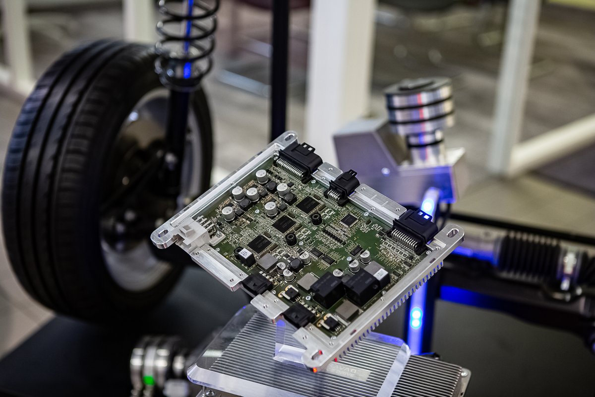 Schaeffler_BW's tweet image. When it comes to #autonomousdriving, the U.S. leads the world. And new rules make it easier to deploy AVs on a large scale. #Drivebywire is an indispensable technology for this. With #SpaceDrive, we offer a solution for retrofitting or converting AVs. bit.ly/3Nd9WTo